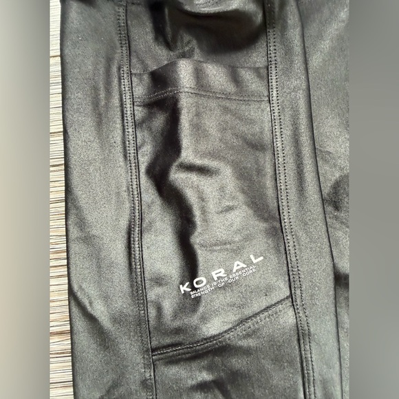 Koral Black Biker Shorts size medium NWT - Picture 4 of 5